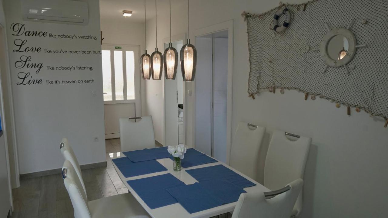 Apartments Bestak Krk Town Exterior photo