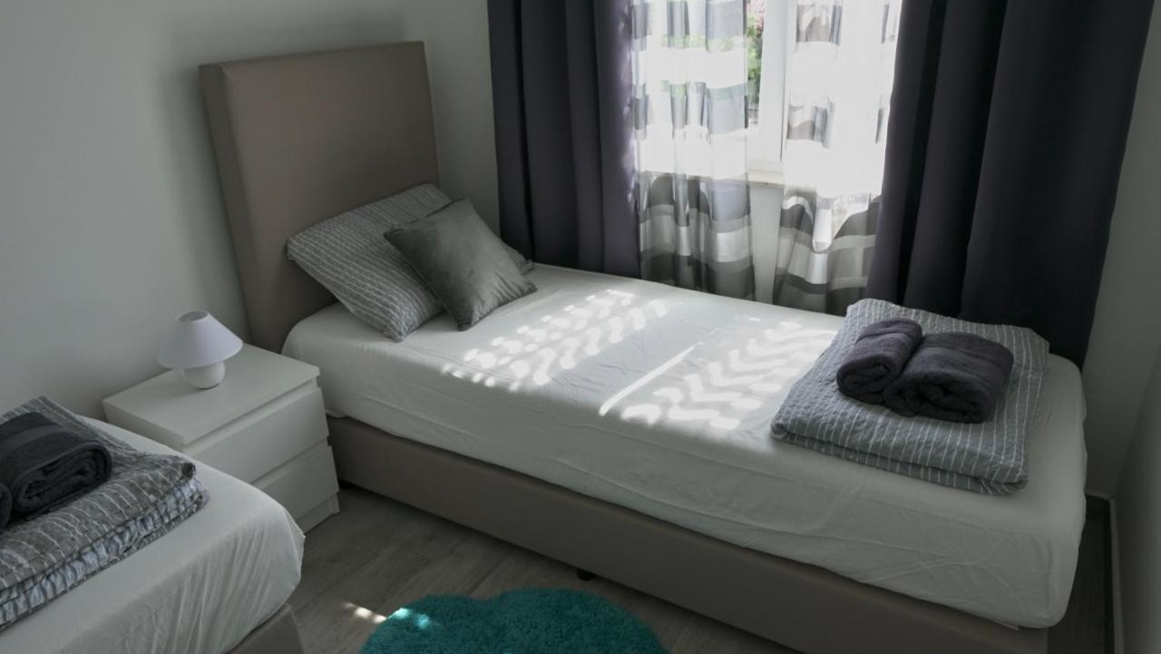 Apartments Bestak Krk Town Exterior photo
